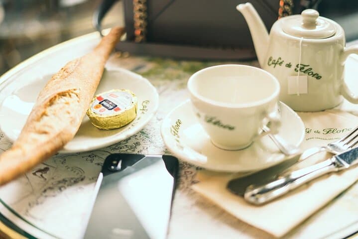 Full-Day Panoramic Paris Tour from CDG with Indian Meal