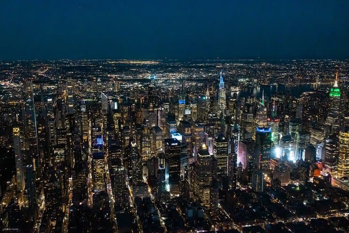 Private NYC Helicopter Tour from Westchester: Sunset Couples Flight