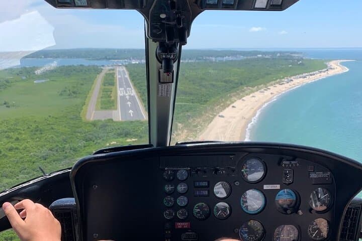 Hamptons Helicopter Beach Picnic from Manhattan photo 6