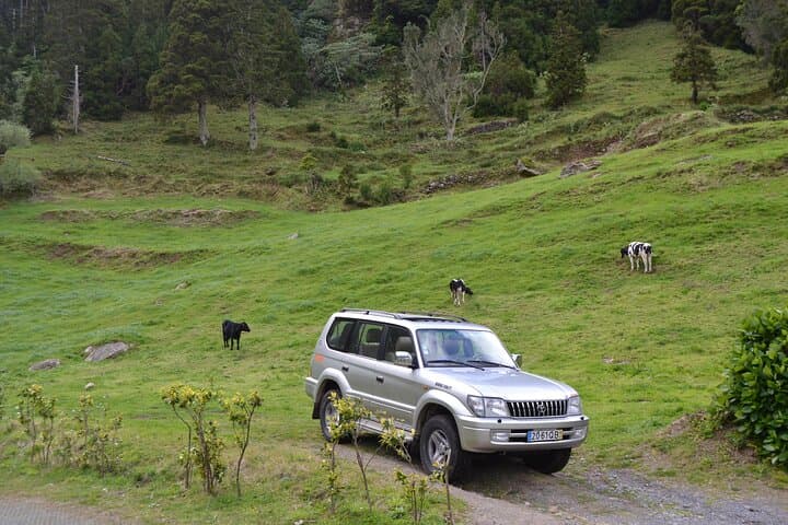 Half-Day 4x4 Sete Cidades Crater Tour from Ponta Delgada