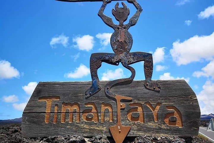 Private Half-Day Tour of Lanzarote — Timanfaya, La Geria & El Golfo photo 2