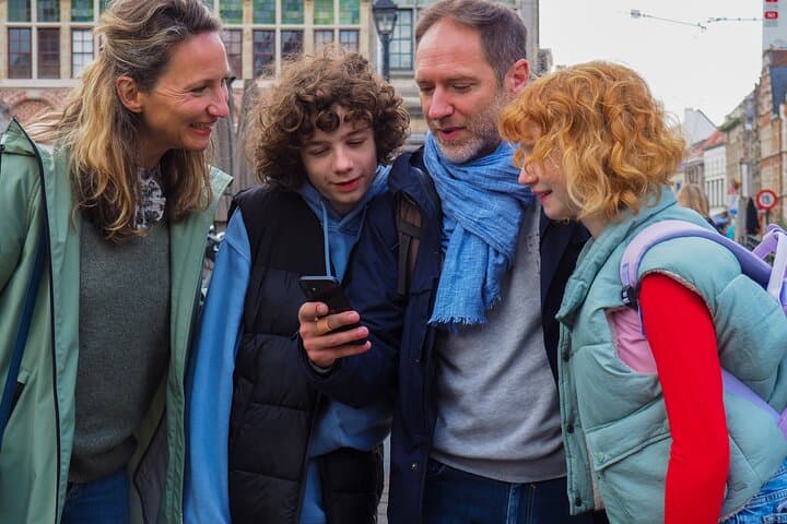 Peter Pan Urban Escape Game in Lille — Family-Friendly Interactive City Quest photo 2
