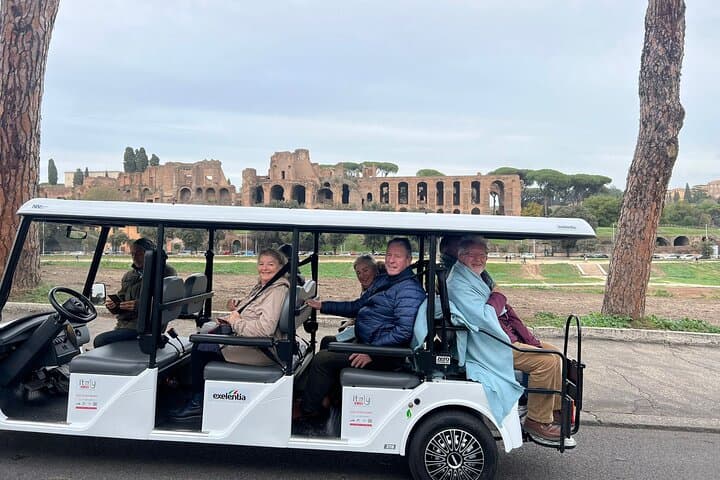 Rome Golf Cart Tour: Glide Past the Colosseum, Vatican & Hidden Gems
