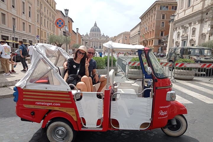 Rome Valentine Buggy Tour: Ape Calessino Romance with Tiramisu & Coffee photo 5