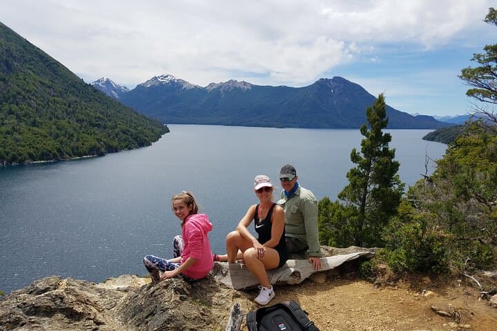 Moreno Lake Kayak and Mirador del Tristeza Hike — Bariloche Multisport Day Trip