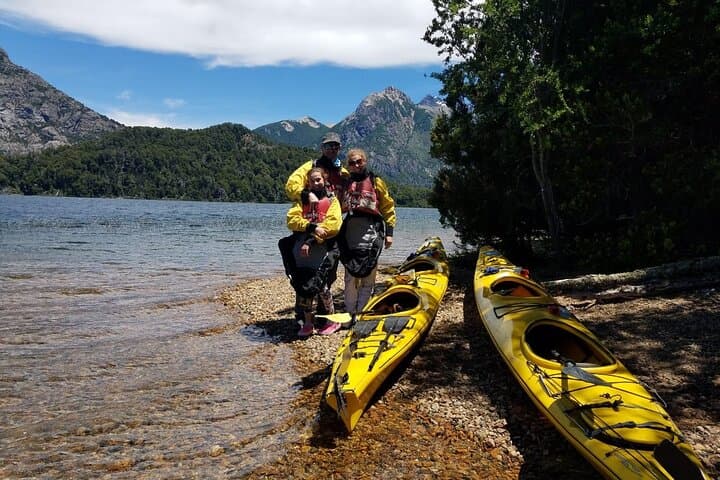 Moreno Lake Kayak and Mirador del Tristeza Hike — Bariloche Multisport Day Trip photo 3