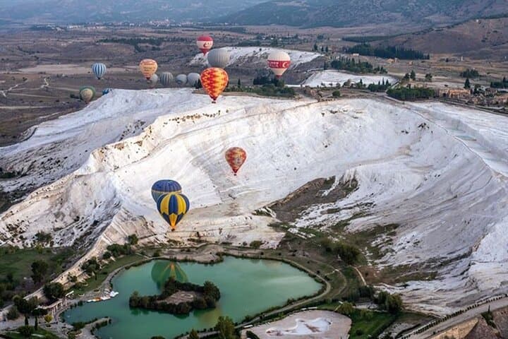 Sunrise Balloon Over Pamukkale: Hot-Air Flight from Izmir with Time to Explore Hierapolis photo 3