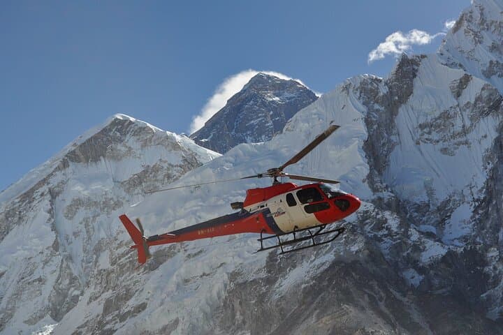 Helicopter to Everest Base Camp & Kala Patthar: Sunrise Flight from Kathmandu