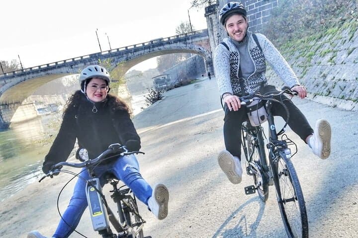 Rome e-Bike Tour: Villa Borghese, Villa Ada & Coppedè Small-Group Ride photo 4