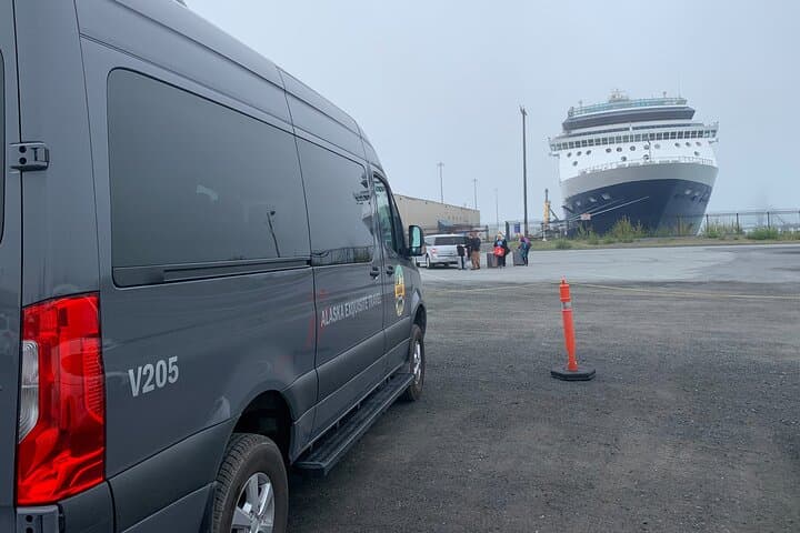 Private Seward to Anchorage Scenic Transfer on Seward Highway photo 5