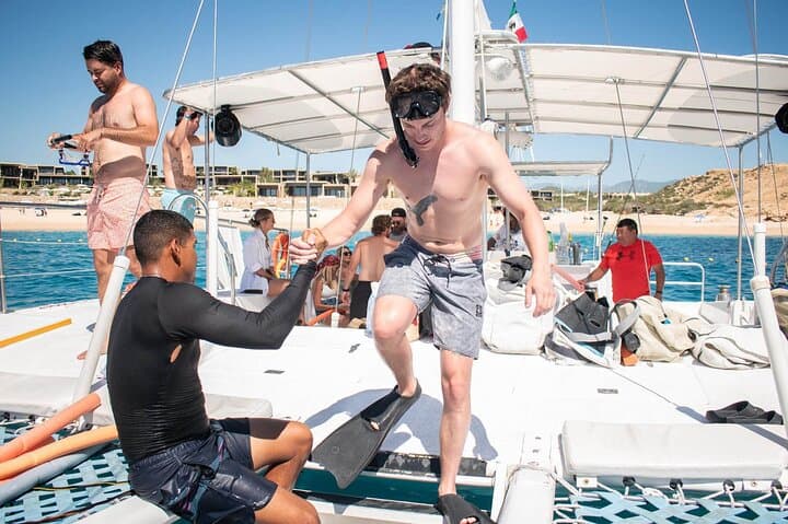 Snorkel Cruise to Santa Maria Bay Aboard the Pez Gato in Los Cabos photo 3