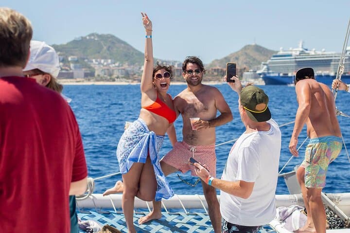 Snorkel Cruise to Santa Maria Bay Aboard the Pez Gato in Los Cabos