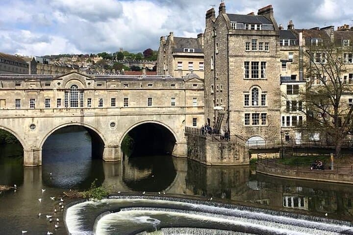 Bath Public Walking Tour & Guided Visit to Bath Abbey photo 5