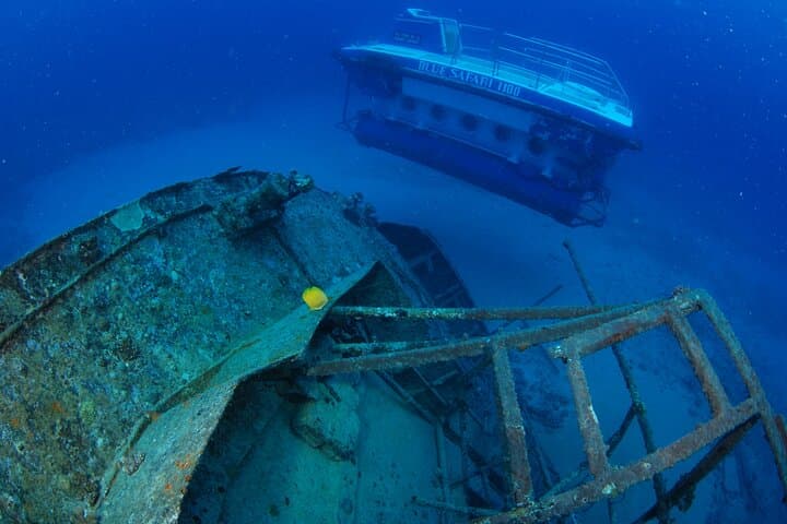 Mauritius Unique Submarine Tour: 45-Minute Submersible Dive to Coral Reefs & Shipwreck photo 5