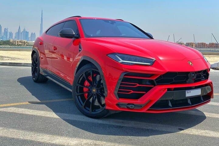 Drive a Lamborghini Urus in Dubai – Full-Day Super-SUV Rental Experience