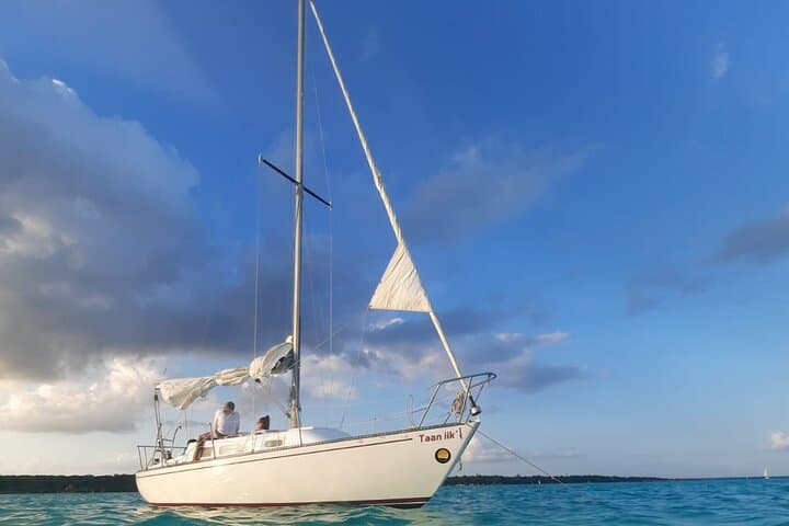 Sailing the Seven Colors of Bacalar Lagoon — 3‑Hour Guided Tour photo 1