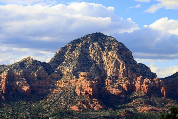 Sedona Private Local & Wine Tour — Red Rock Overlooks, Chapel of the Holy Cross & Oak Creek Tastings photo 3