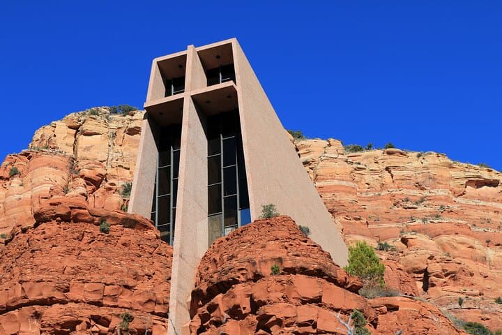 Sedona Private Local & Wine Tour — Red Rock Overlooks, Chapel of the Holy Cross & Oak Creek Tastings photo 4