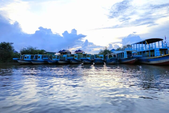 Sunset Sampan Cruise to Kampong Phluk: Private Half-Day Tour from Siem Reap photo 5