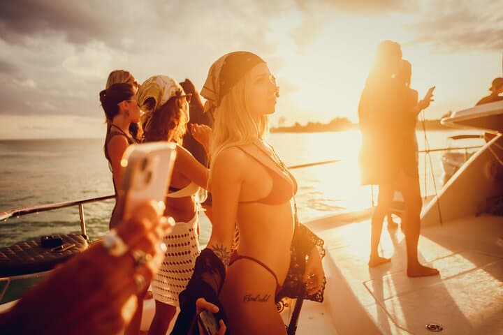 Sunset DJ Yacht Cruise on a 51' Leopard in Cancun — Private All-Inclusive Party to Isla Mujeres photo 6