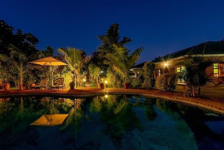 8-Day Chobe, Okavango & Victoria Falls Safari — Chobe, Elephant Sands and Moremi in One Trip photo 6