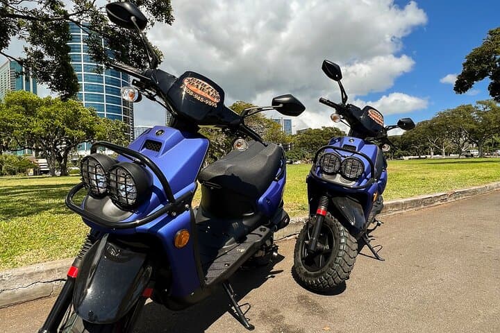 2-Hour Moped Rental in Honolulu: Scenic Routes from Waikiki to Diamond Head photo 1