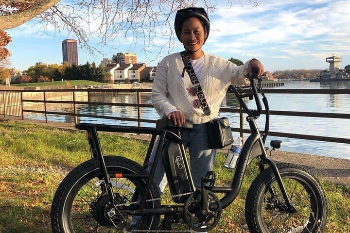 E-Bike Buffalo: Self-Guided Rad Runner Ride from Canalside to Delaware Park