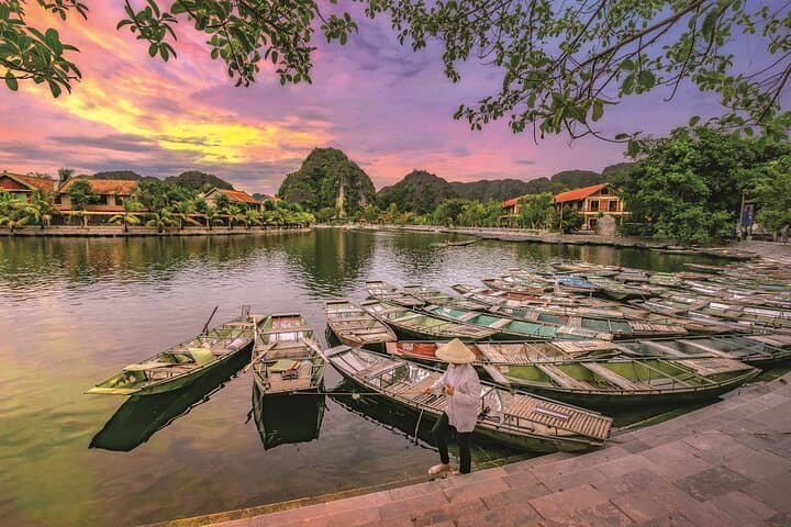 Ninh Binh 2-Day Adventure: Mua Cave, Tam Coc & Bich Dong photo 5
