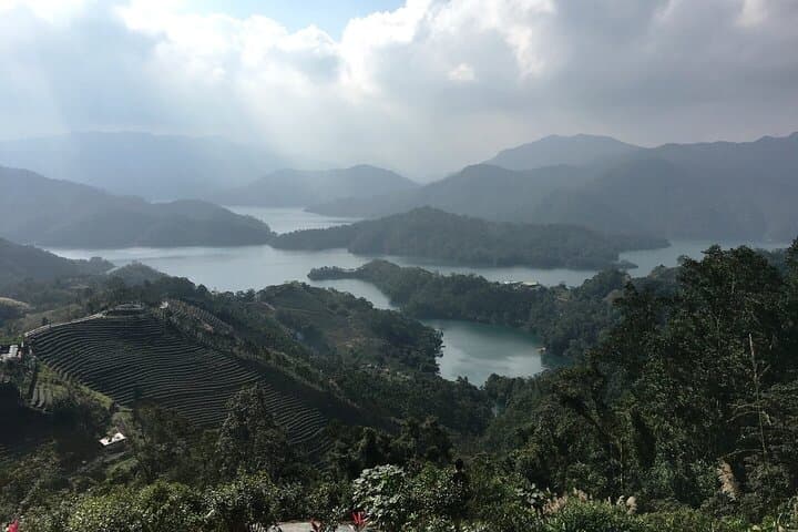 Shiding Day Tour: Tamsui‑Kavalan Trails, Tea Plantations & Noodle‑Making photo 2