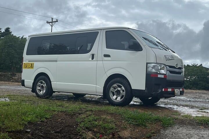 Monteverde to Liberia Airport Shared Shuttle — Direct Transfer & Practical Guide photo 3