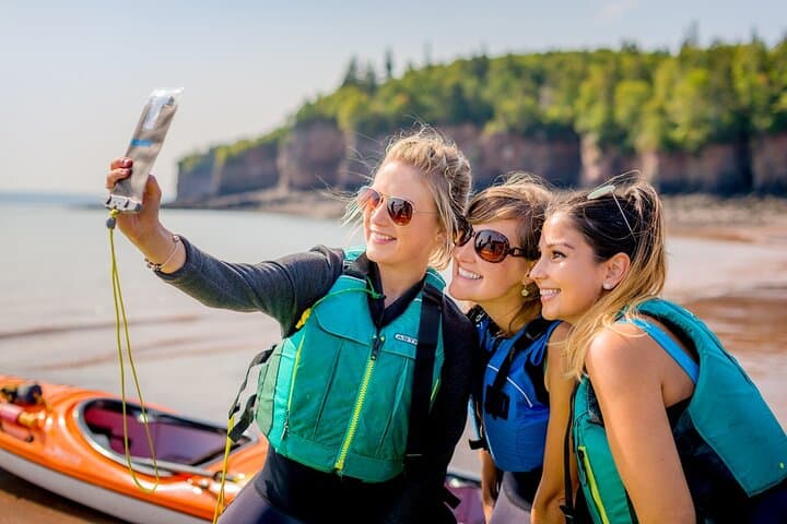 Three Sisters Sea Kayaking Day Tour — Cape Chignecto Guided Paddle photo 4