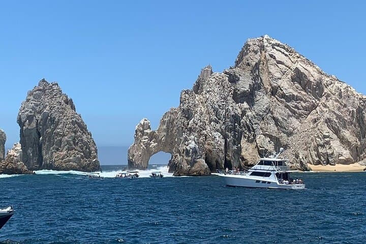 Cabo San Lucas: City Tour, Tequila Tasting and Snorkel Cruise to the Arch photo 3