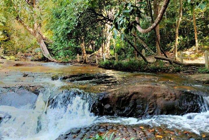 Khbal Spean to Pre Rup: Private Full-Day Khmer Temple Hike from Siem Reap photo 5