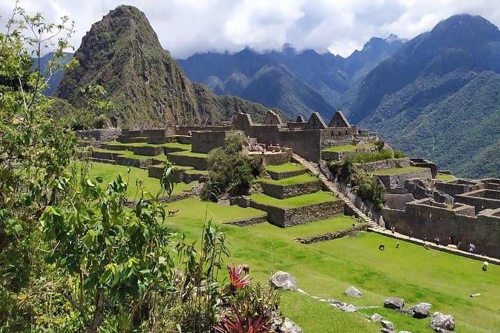Drive to Machu Picchu: 3-Day Tour with Machu Picchu Mountain Hike photo 2