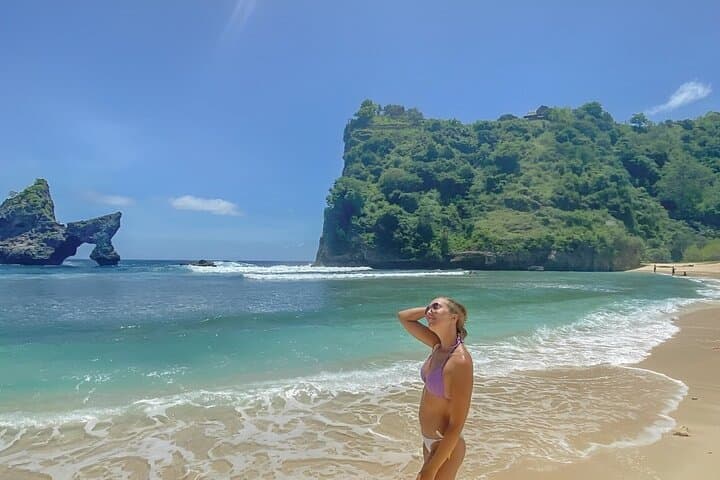 East Nusa Penida Private Day Tour — Atuh Beach, Diamond Beach & Molenteng Treehouse photo 5