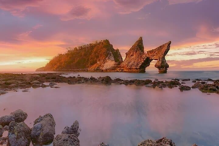 East Nusa Penida Private Day Tour — Atuh Beach, Diamond Beach & Molenteng Treehouse photo 2