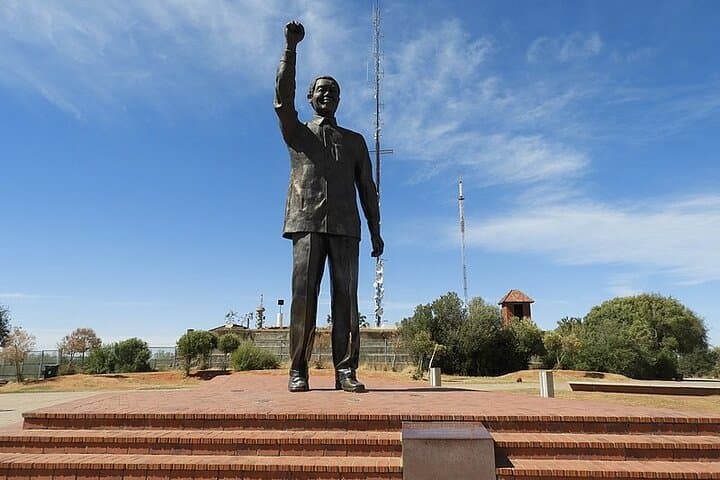 Private Naval Hill & Bloemfontein Botanical Garden Tour photo 2