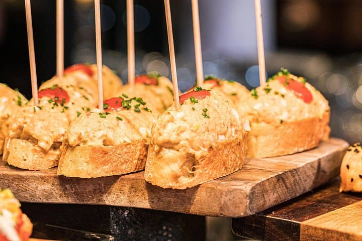Bilbao Pintxos Tour — All-Inclusive 3-Hour Pintxos and Wine Walk photo 2