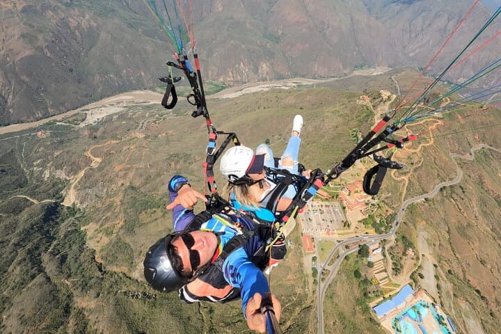 Paragliding Over Chicamocha Canyon: 20-Min Thermal Flights from San Gil photo 2
