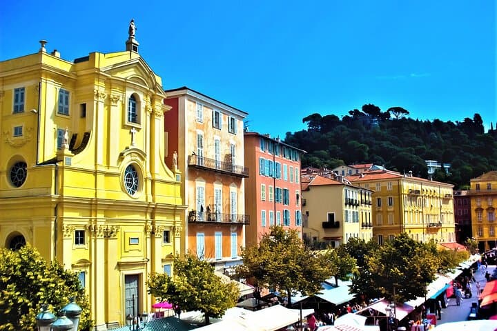 Old Town & Castle Hill Walking Tour in Nice — Small-Group Cultural Walk photo 3