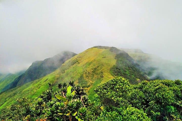 14-Day Sri Lanka Treks and Hikes: Adam's Peak, Knuckles & Sinharaja Adventure photo 4