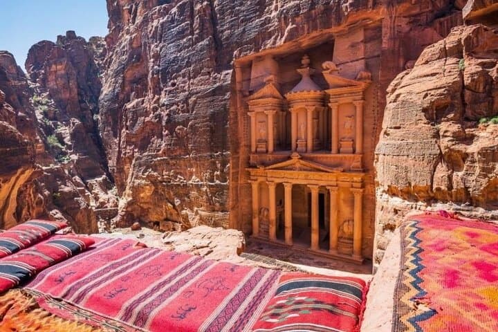 2-Day-Petra-and-Wadi-Rum-Private-Guided-Tour-Jordan photo 2