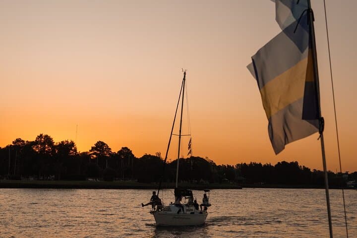 Sail the Río de la Plata: Photography & Birdwatching in the Tigre Delta