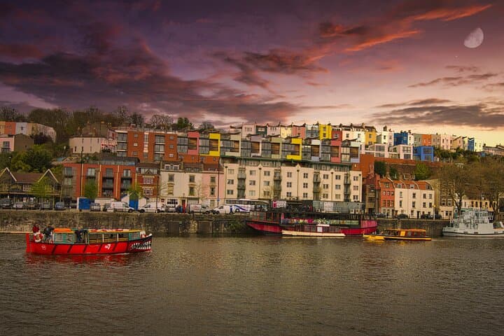 romantic-private-walking-tour-bristol-cathedral-cabot-tower-harbourside photo 3
