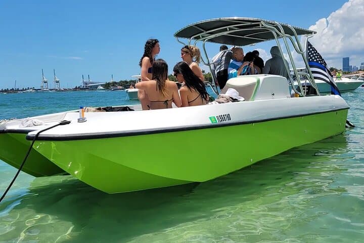 Miami Skyline & Party Island: 4-Hour Private 28ft Boat Tour