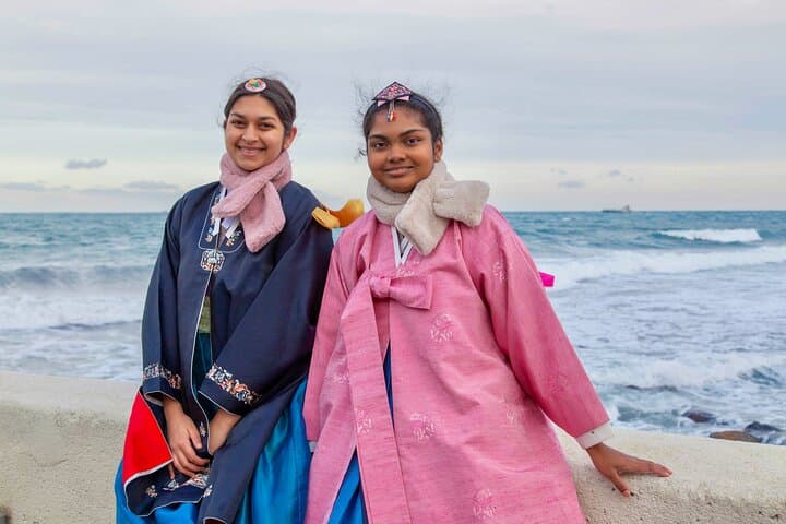 Hanbok Rental Experience in Jeju: Traditional Korean Clothes at Miya's Closet photo 2