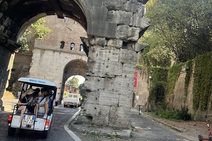 Rome Catacombs and Appian Way by Golf Cart: Small-Group Historical Drive
