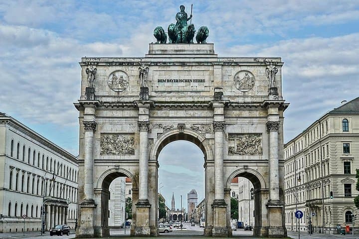 Private Mainz-to-Munich Transfer with 2-Hour Historical Stop photo 5