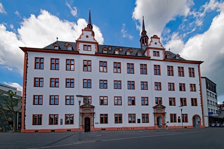 Private Transfer From Salzburg to Mainz with 2-Hour Stop (Marienplatz Visit) photo 3