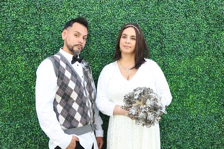 Quick Sign-and-Go Wedding at Hawaiian Wedding Chapel Las Vegas photo 6